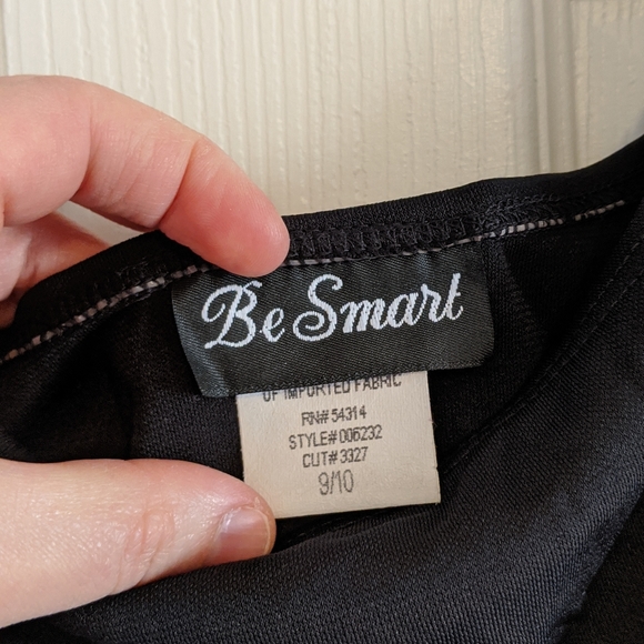 Elegant black one shoulder formal dress - Picture 3 of 4